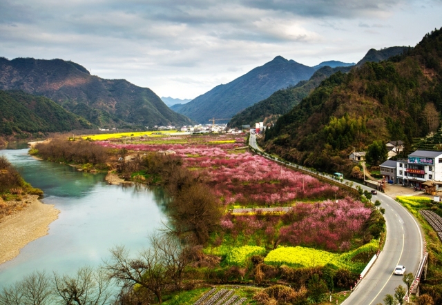 乡村旅游发展迅猛，经营