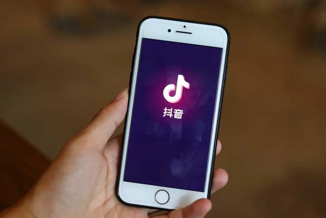 抖音在线刷播放 APP：轻